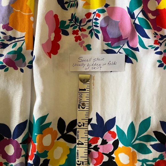 1980s Vintage girl’s dress by Canadian designer Elen Henderson. Girls size 14. - Picture 8 of 11